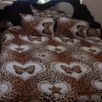 تخت دونفره ومیزآرایش