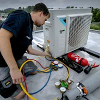 تاسیسات و تعمیر و نصب کولر پکیج بخاری لباسشویی و..