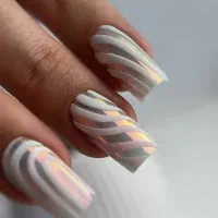 مدل ناخن|خدمات آرایشگری و زیبایی|فلاورجان, |دیوار