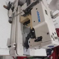 چرخ مادگی زن و دکمه زن