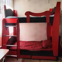 تخت دو طبقه چوبی