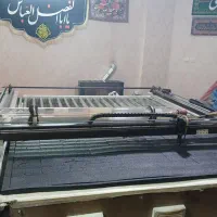 نیروی خانم مجرد اتباع جهت برش پارچه با دستگاه لیزر
