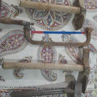 چکش و تیشه و اره ی آهنی
