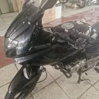 پالس ۲۲۰هندی