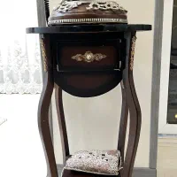 دو عدد میز تلفن تمیز و سالم