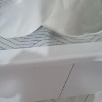 شکلات خوری و ترازوی اشپزخانه