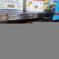 یک عدد میز کار مناسب رستوران و فسفود وغیره