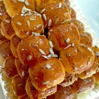 نیروی کار ساده خانم برای قنادی