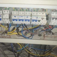 برق کاری و عیب یابی ساختمان