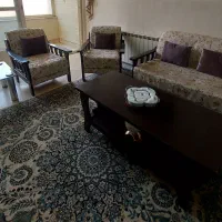 مبلمان ۷ نفره همراه با دو میز شیشه ای پایه استیل|مبلمان خانگی و میز عسلی|اصفهان, جلفا|دیوار