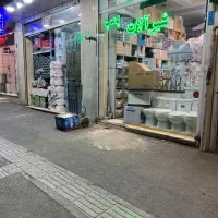 نیروی کار ،کارمند خانم برای لوازم بهداشتی ساختمانی