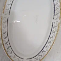 دیس پلو خوری