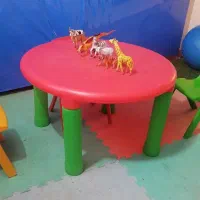 صندلی طرح لبخند و میز گرد چیکو|تخت و صندلی بچه|کاشمر, |دیوار