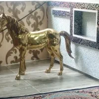 مجسمه برنزی اسب