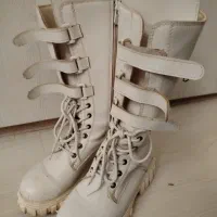 کفش ساق دار زیر زانو