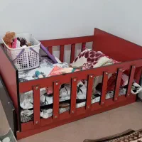 تخت بچه خیلی تمیز