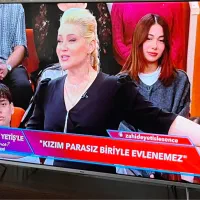 تلویزیون ۵۵ اینچ