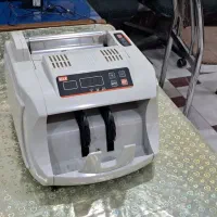 پول شمار و صندوق فروشگاه