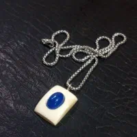 مدال و آویز گردنی استخوان