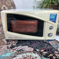 یک عدد ماکروفر سالم