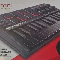 میدی کیبورد کنترلر مدل AKAI MPK Mini Mk3