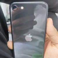 اپل iPhone SE (2020) با حافظهٔ ۶۴ گیگابایت|موبایل|تهران, ونک|دیوار