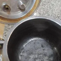 زودپز قدیمی|ظروف پخت‌وپز|قم, بنیاد|دیوار