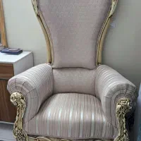 مبل تک سلطنتی