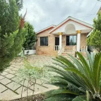 ویلا باغچه ۲۲۰ متری سنددار مناسب برای سکونت دائم