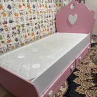 تخت خواب نوجوان همراه با تشک