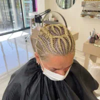 اکستنشن ، لیفت و لمینت مژه و ابرو،بافت مو،پیرسینگ|خدمات آرایشگری و زیبایی|فرخشهر, |دیوار