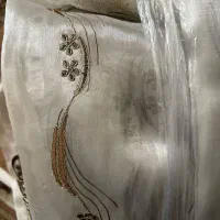 پرده بلند و عریض سالم و بدون پارگی