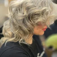 تخفیف ویژه رنگ و لایت شب یلدا|خدمات آرایشگری و زیبایی|مشهد, حجت|دیوار