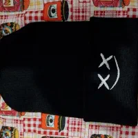 کلاه زمستانی|لباس|بشاریات, |دیوار