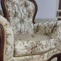 مبل هفت نفره سلطنتی|مبلمان خانگی و میز عسلی|مرودشت, فاز اول شهرک فرهنگیان|دیوار