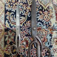 دو عدد قیچی قدیمی
