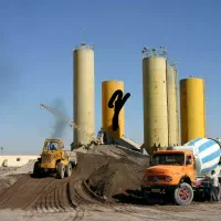 حسابدار / مدیر فروش خانم /واپراتور پمپ بتن هوایی