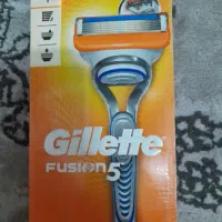 خود تراش ژیلت ۵ تیغه نو|آرایشی، بهداشتی، درمانی|نجف‌آباد, جعفرآباد|دیوار