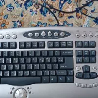 دو عدد کیبورد|قطعات و لوازم جانبی رایانه|پرند, فاز ۳|دیوار