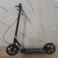 اسکوتربزرگسال آکبند