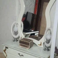 ساعت ،آینه وکنسول