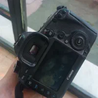 فروش دوربین و دو عدد لنز