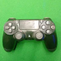 دسته ps4 اصل دو ماه کار کرده هر دسته قیمت 3/900