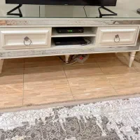میز تیوی و کنسول آینه ای طول160 تیوی درحد نو