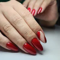 ترمیم و کاشت ناخن و مژه با ماندگاری بالا