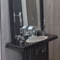 آیینه قابدار دار با پایه