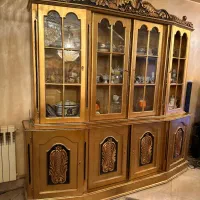 بوفه سلطنتی بزرگ و جادار