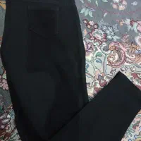 شلوارلی کش مشکی|لباس|قدس, شهر‌قدس|دیوار