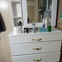 دراور سفید ۴ کشوبزرگ ی دونه کوچیک با آیینه ریلی