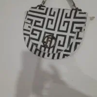 پلم|آرایشی، بهداشتی، درمانی|جوانرود, |دیوار